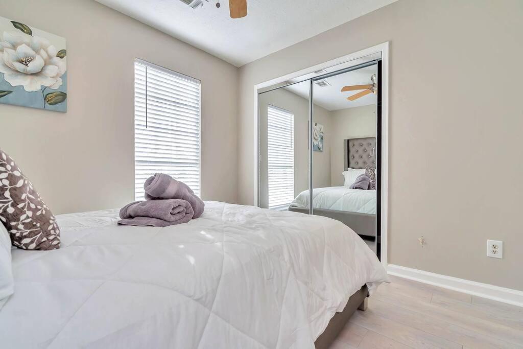 Villa East Escape à Montgomery Extérieur photo